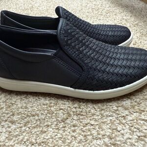 Ecco Black Woven Slip-On Loafers